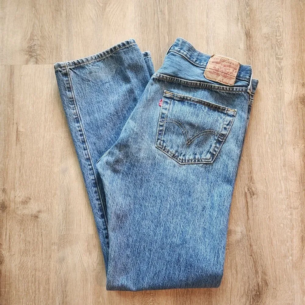 Vintage Levi's 501 Jeans Mens 29x32 Medium Wash Button Fly Denim Y2K